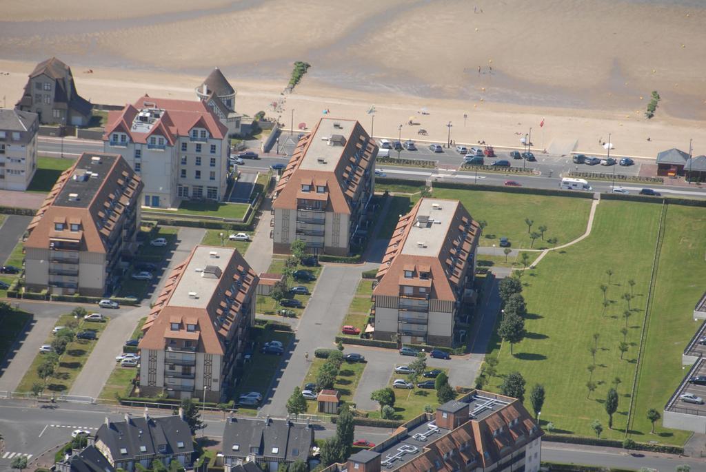 Lagrange Vacances Les Residences Villers-sur-Mer Εξωτερικό φωτογραφία